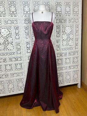 Vtg Red Burgundy Sequin Beaded Whimsygoth Fairy Grunge Long Formal Prom Gown